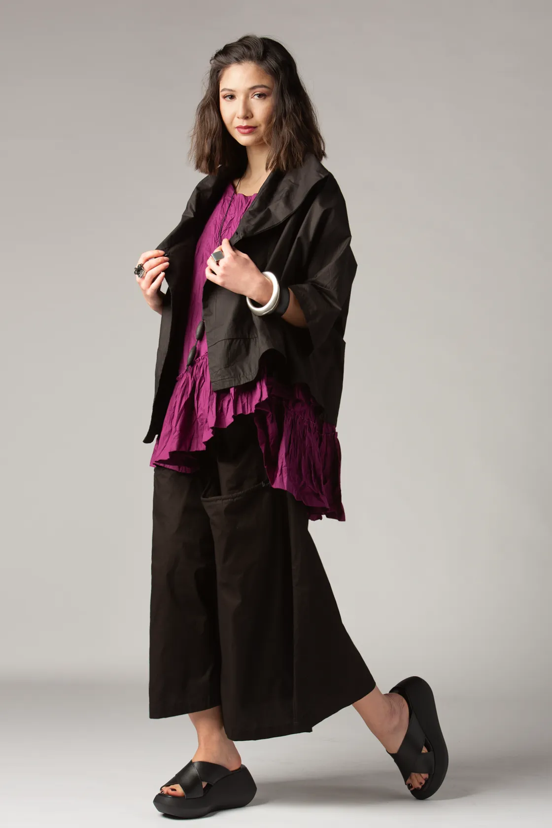 Kapsa Pant in Black Carnaby
