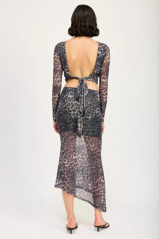 LONG SLEEVE TOP WITH BACK TIE