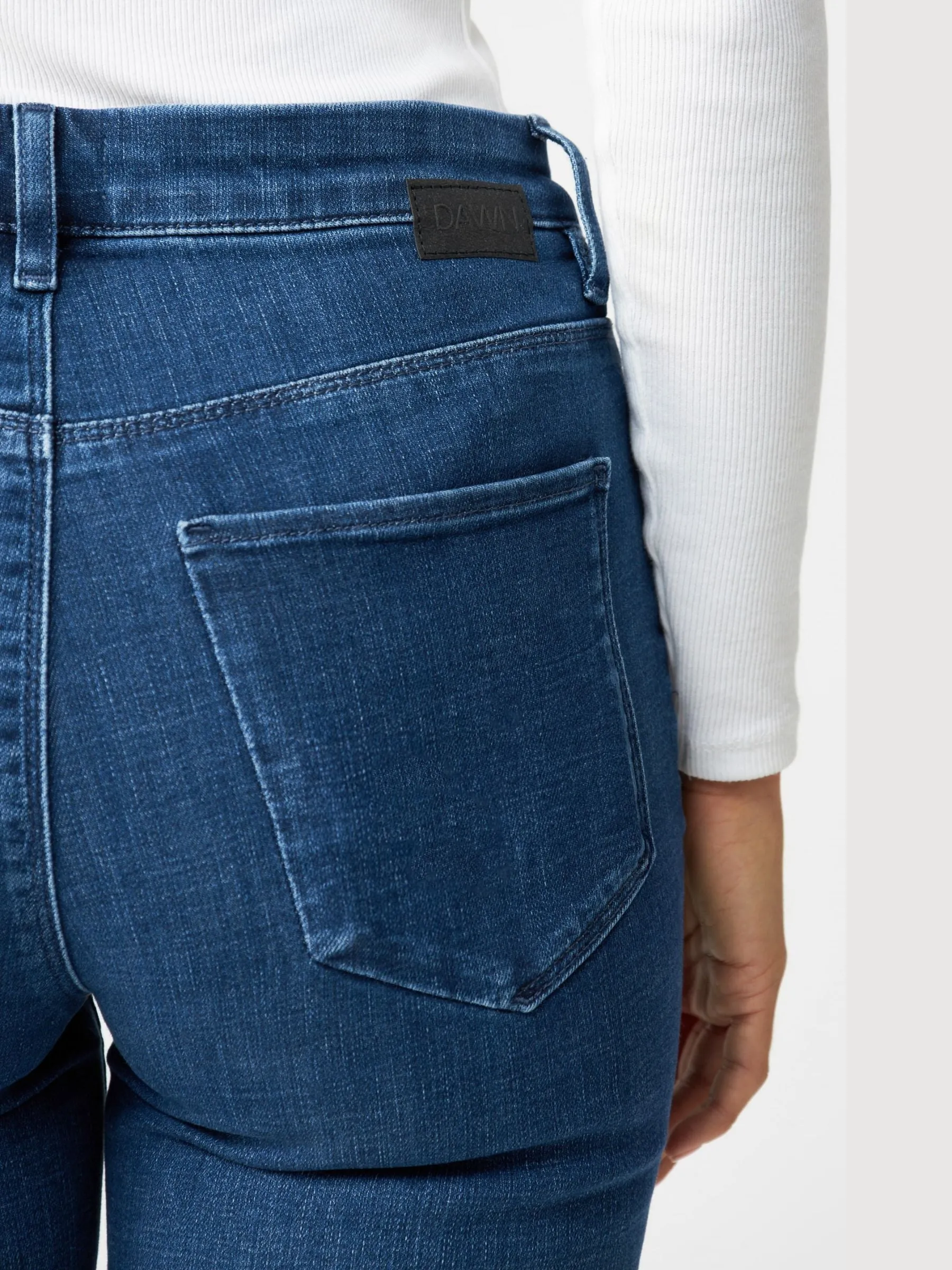 Stellar Slim Straight Classic | Dawn