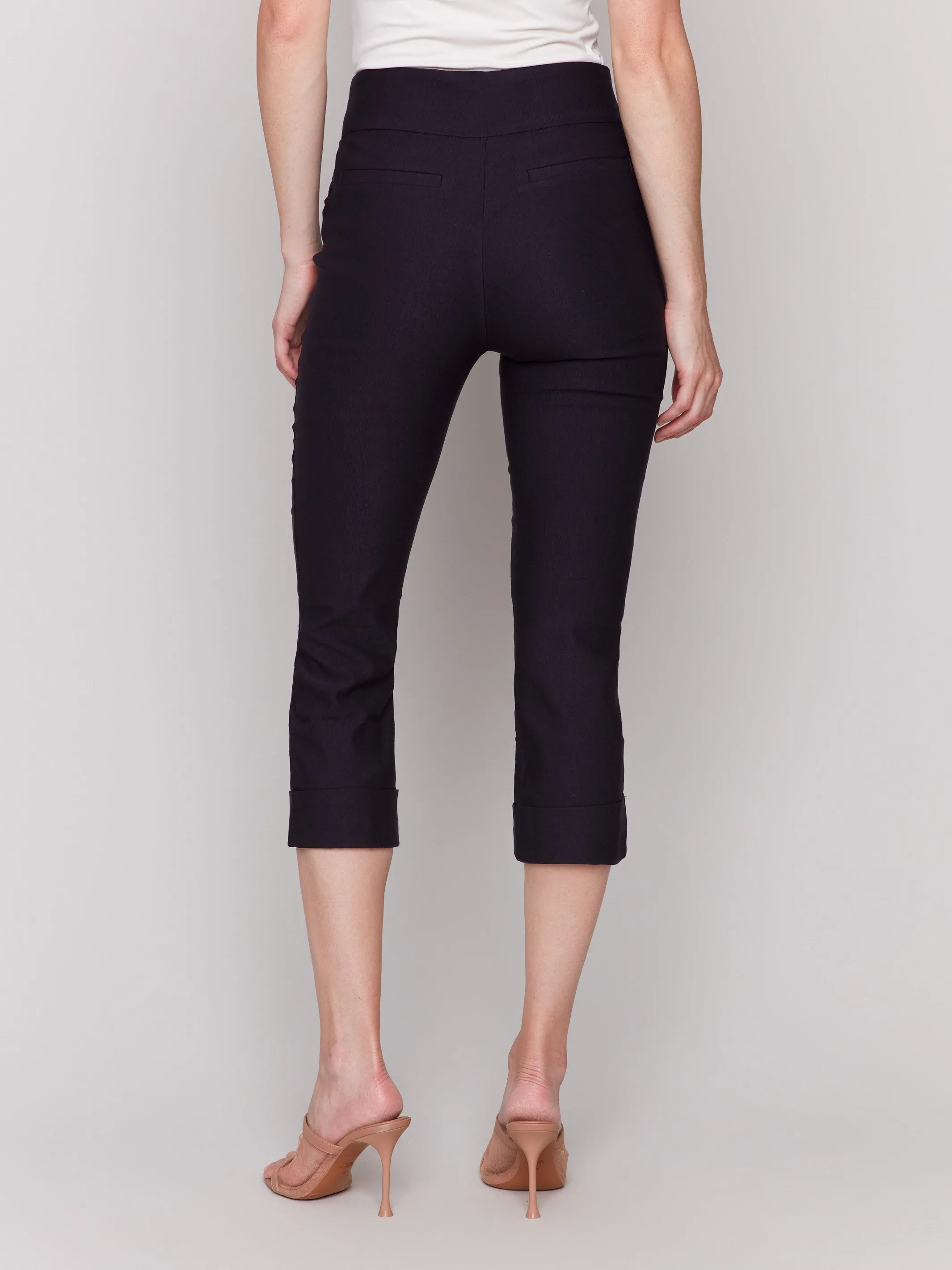 Stretch Pull-On Capri Pants - Black