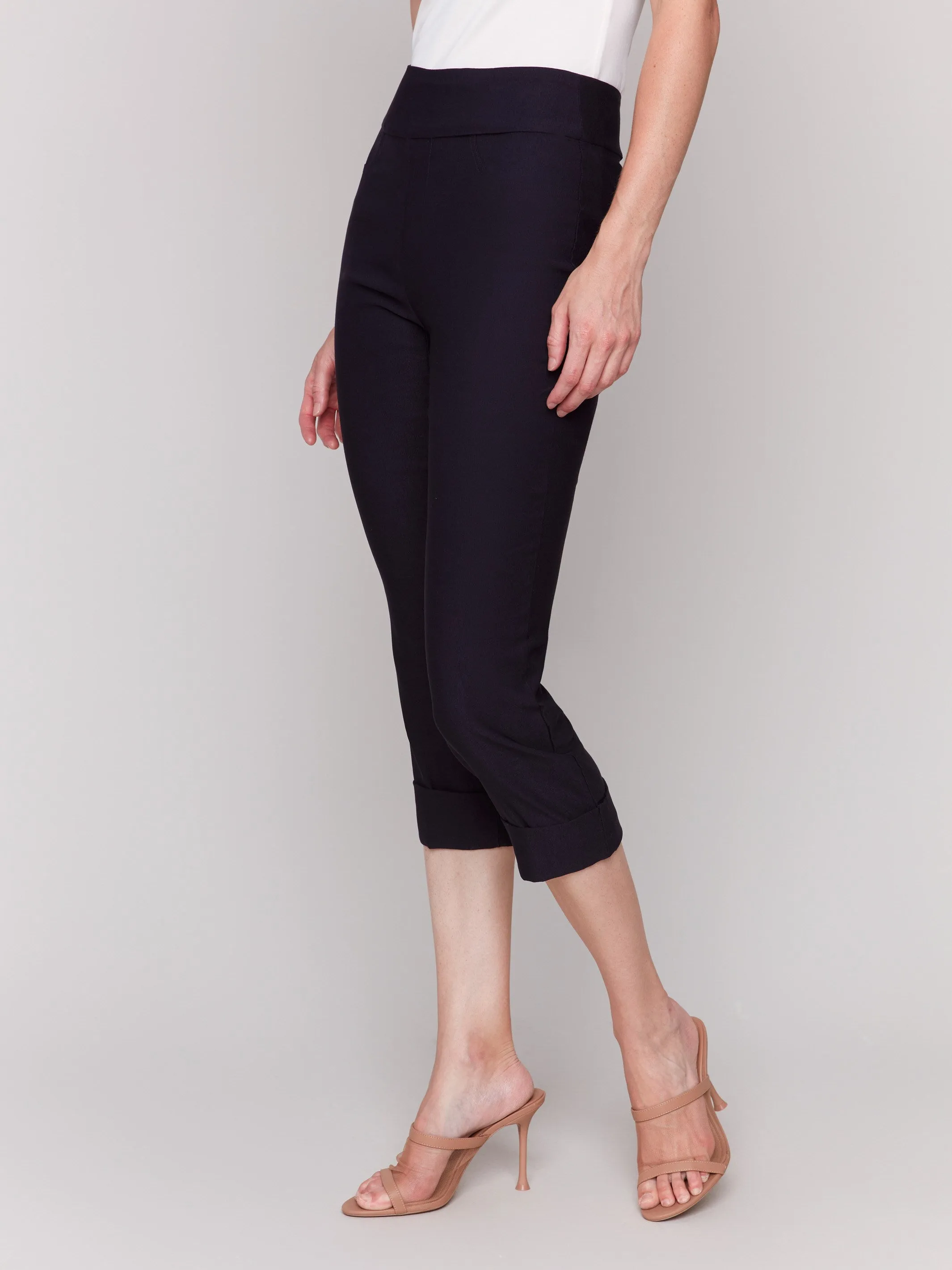 Stretch Pull-On Capri Pants - Black
