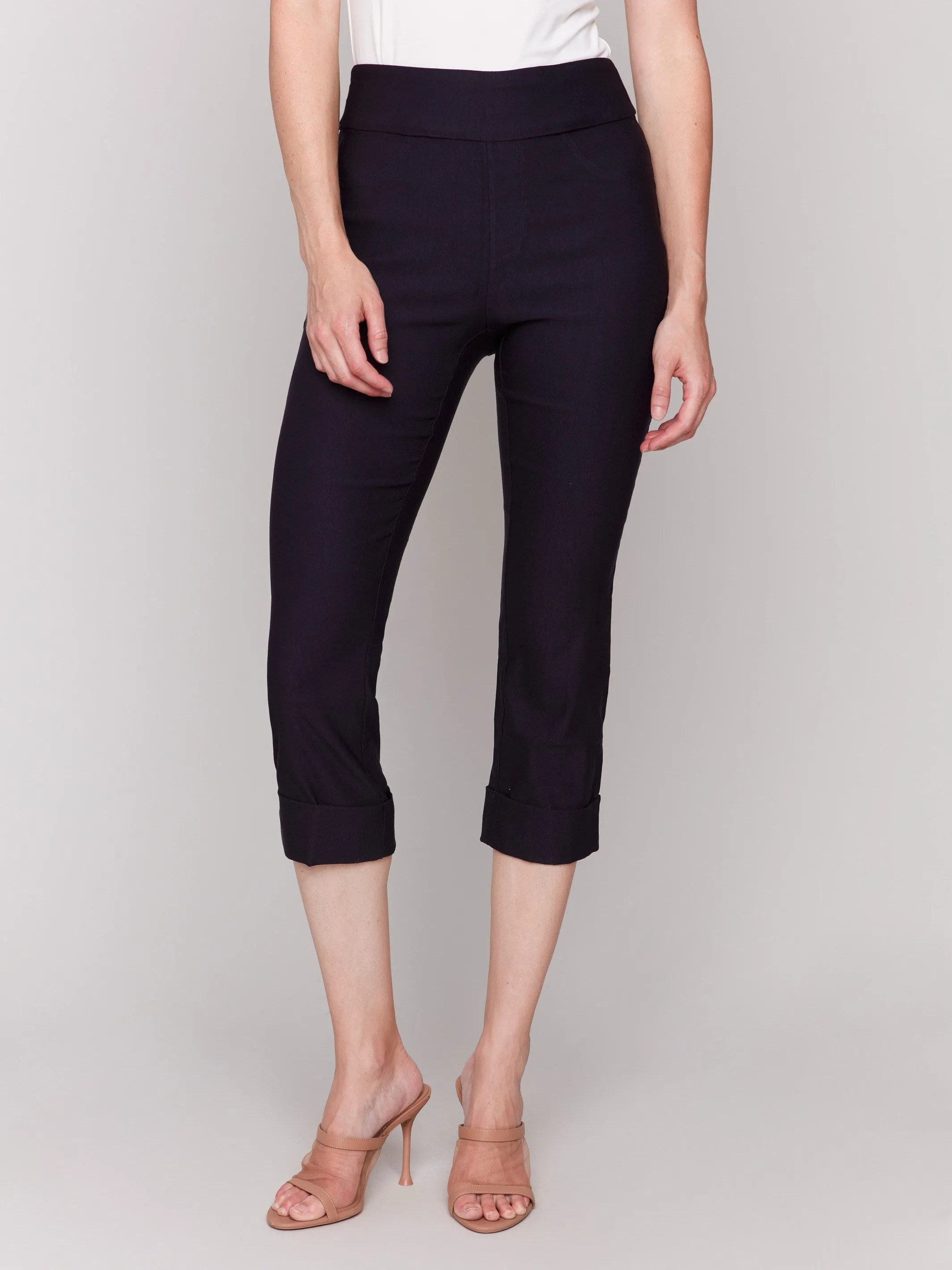 Stretch Pull-On Capri Pants - Black